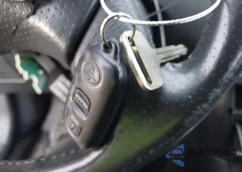 2004 Toyota Corolla S z USA, uszkodzony, nr VIN 2T1BR32E64C304406